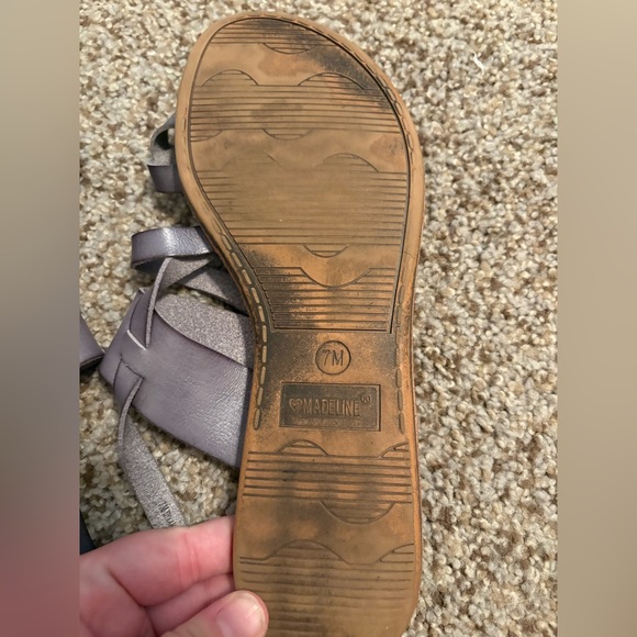 GRAY SANDALS - Picture 2 of 4